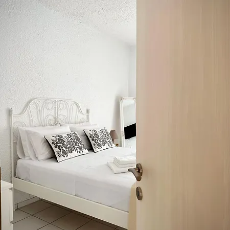 Pap's Summer House *