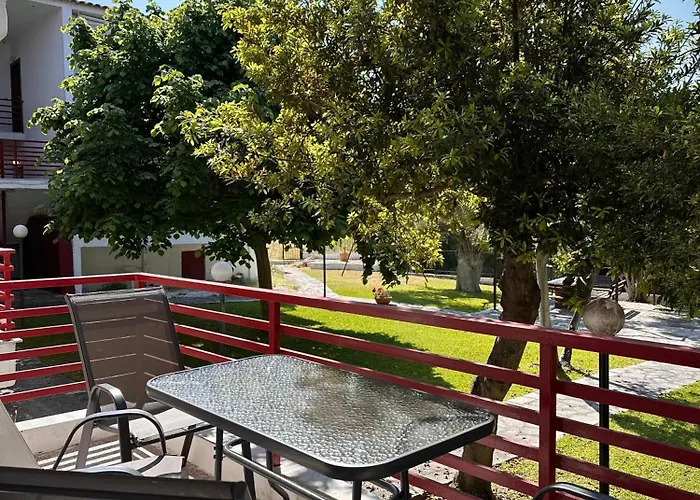 Pap's Summer House *