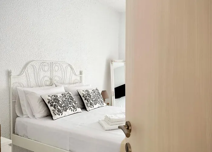 Pap's Summer House *