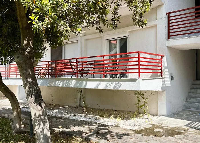 Pap's Summer House * Polychrono